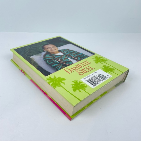 4 for $20 Danielle Steel Bungalow 2 - Picture 3 of 4